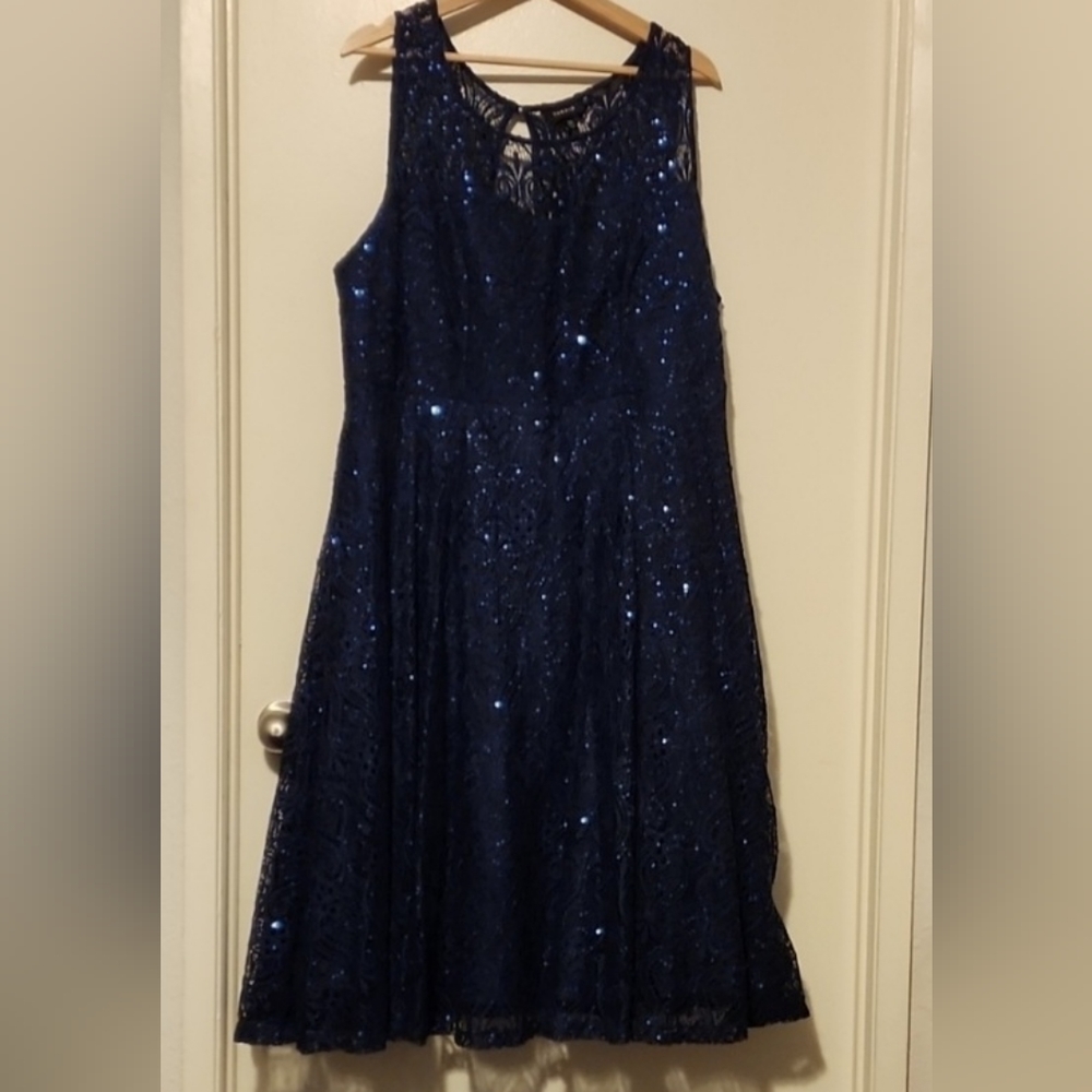Torrid NWOT blue sequins evening dress size 20
